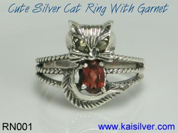 kaisilver custom ring with garnet